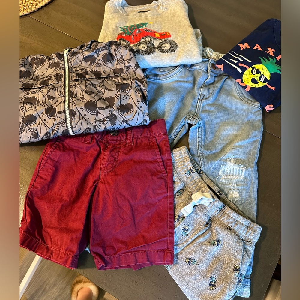 Boy 3t Bundle / Lot - Osh Kosh, Old Navy